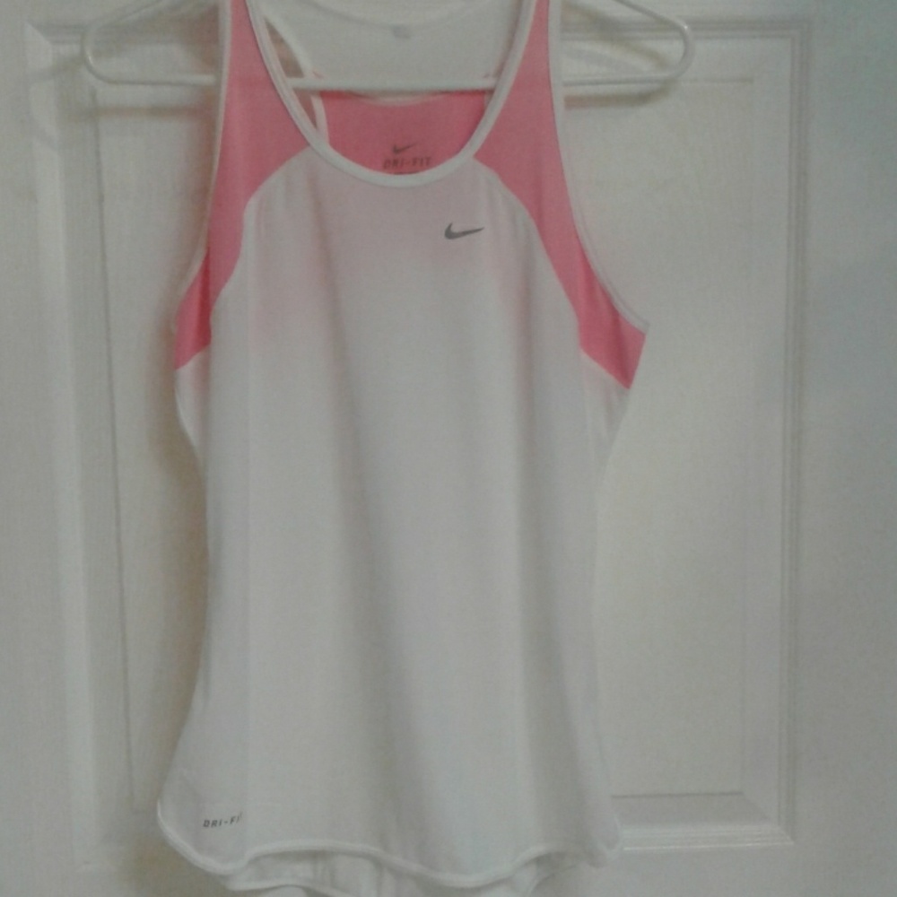 Nike tank